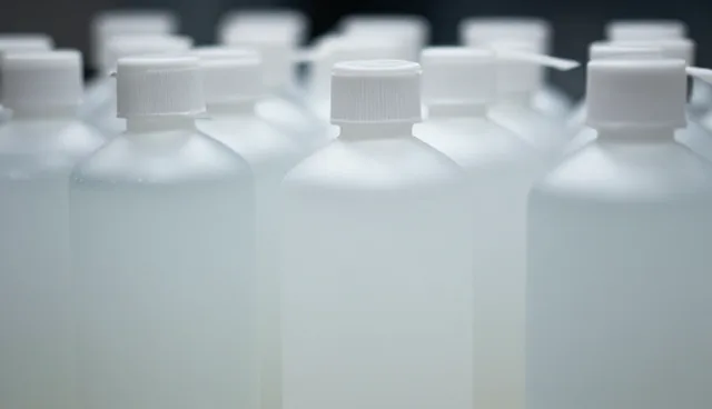 合成树脂选型中高纯度溶剂的5项检查要点